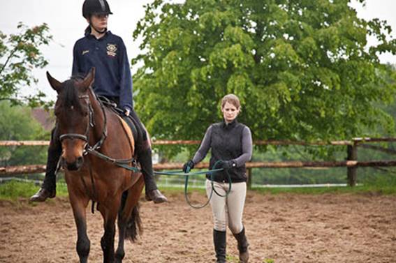 Therapeutisches_Reiten_2.jpg